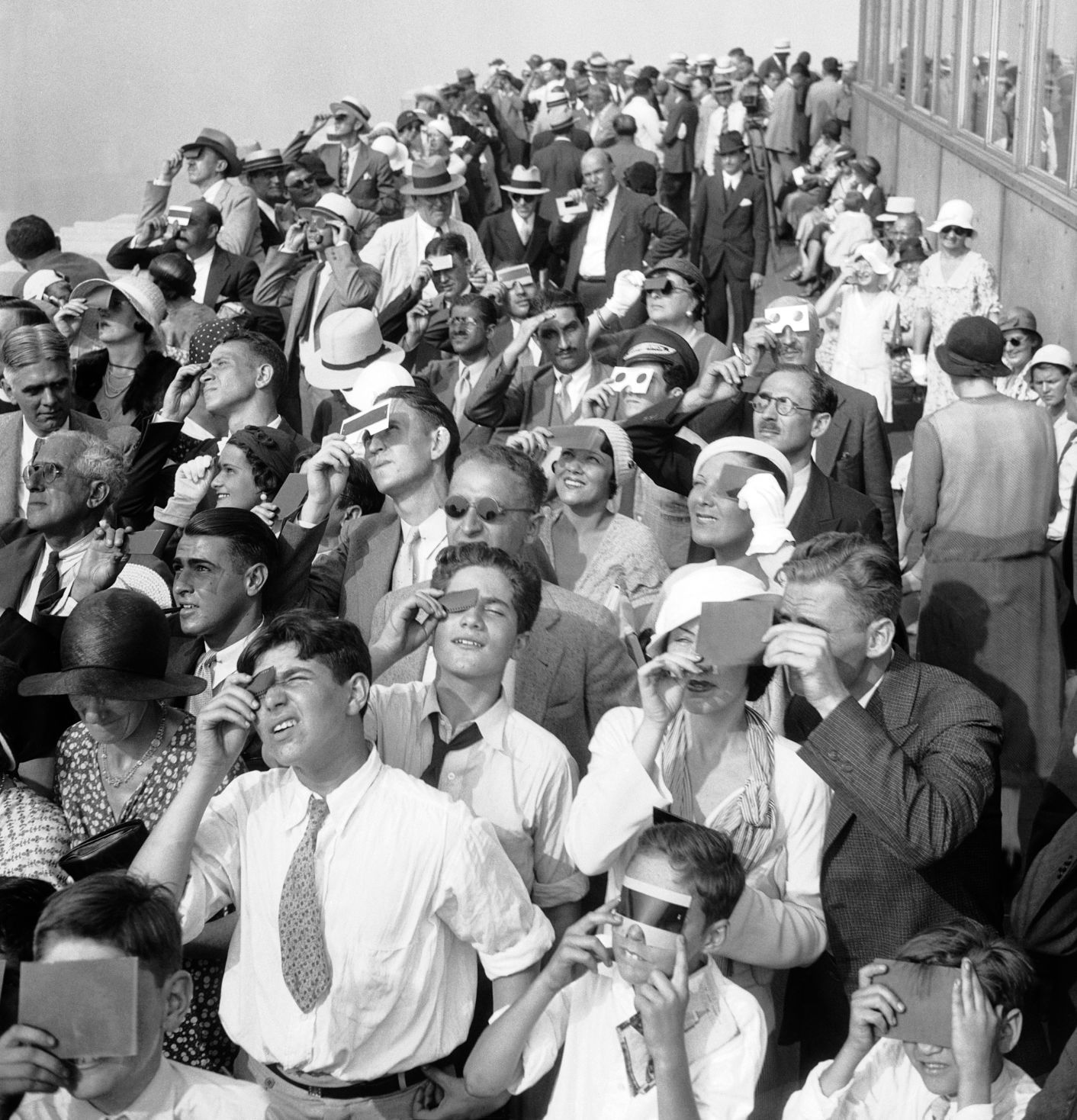 1932: Solar Eclipse